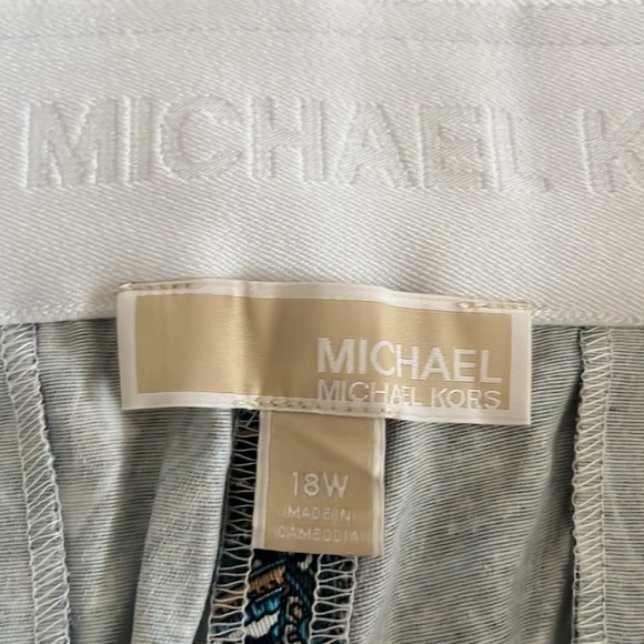Michael kors Capris - Picture 2 of 3